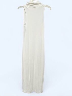 Gianni Bini Ivory Sleeveless Ribbed Knit Dress